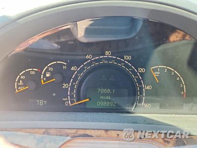Zdjęcie 9 z 12 samochodu: 2001 MERCEDES-BENZ S 500 VIN:WDBNG75J31A196750 - miniatura