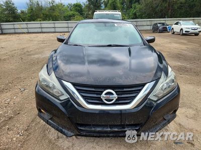 Piąte zdjęcie samochodu w środku: 2018 NISSAN ALTIMA 2.5 SR VIN:1N4AL3AP2JC173887 - miniatura