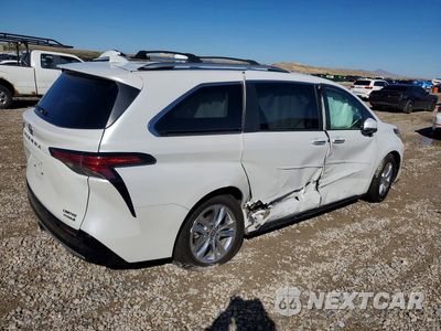 Trzecie zdjęcie samochodu z tyłu: 2023 TOYOTA SIENNA LIMITED 7-PASSENGER VIN:5TDZSKFC7PS073887 - miniatura