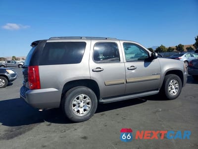 Trzecie zdjęcie samochodu z tyłu: 2007 GMC YUKON VIN:1GKFC13C77J359710 - miniatura