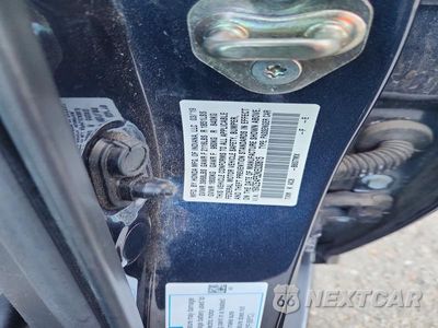 Zdjęcie 12 z 12 samochodu: 2019 HONDA INSIGHT EX VIN:19XZE4F52KE030615 - miniatura
