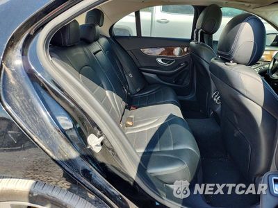 Zdjęcie 10 z 12 samochodu: 2015 MERCEDES-BENZ C 300 4MATIC VIN:55SWF4KB6FU003735 - miniatura
