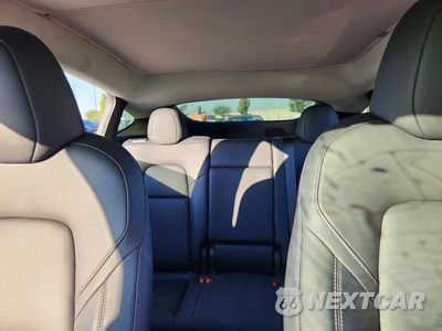 Zdjęcie 10 z 14 samochodu: 2025 TESLA MODEL Y VIN:7SAYGDEDXSA367042 - miniatura