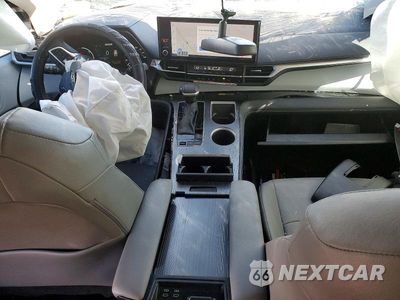 Zdjęcie 8 z 13 samochodu: 2026 TOYOTA SIENNA XLE 7-PASSENGER VIN:5TDYRKEC3TS300916 - miniatura