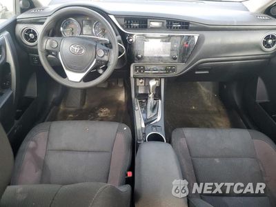 Zdjęcie 8 z 13 samochodu: 2018 TOYOTA COROLLA LE VIN:2T1BURHEXJC070825 - miniatura