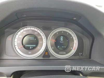 Zdjęcie 9 z 12 samochodu: 2013 VOLVO S60 T5 VIN:YV1612FSXD1227976 - miniatura