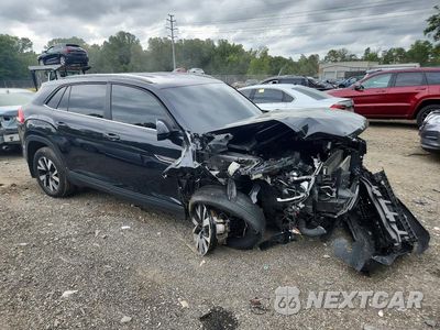 Czwarte zdjęcie samochodu z boku: 2023 VOLKSWAGEN ATLAS CROSS SPORT SE VIN:1V2LC2CA9PC218692 - miniatura