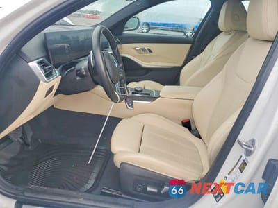 Zdjęcie 7 z 12 samochodu: 2023 BMW 330XI VIN:3MW89FF00P8D01979 - miniatura