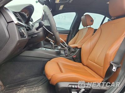 Zdjęcie 7 z 13 samochodu: 2016 BMW 340 XI VIN:WBA8B7G53GNT14887 - miniatura