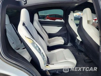 Zdjęcie 11 z 13 samochodu: 2018 TESLA MODEL X VIN:5YJXCBE26JF120593 - miniatura