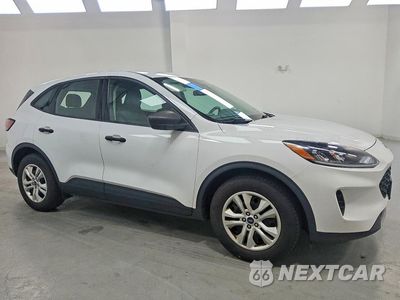 Czwarte zdjęcie samochodu z boku: 2022 FORD ESCAPE S VIN:1FMCU0F62NUA63884 - miniatura