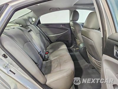 Zdjęcie 10 z 12 samochodu: 2013 HYUNDAI SONATA SE VIN:5NPEC4AC7DH659506 - miniatura
