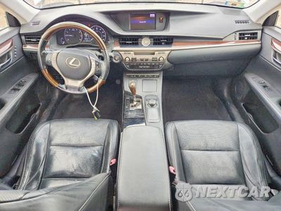 Zdjęcie 8 z 12 samochodu: 2013 LEXUS ES 350 VIN:JTHBK1GG8D2003619 - miniatura