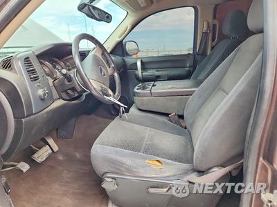 Zdjęcie 7 z 12 samochodu: 2008 GMC SIERRA C1500 VIN:2GTEC13JX81331188 - miniatura