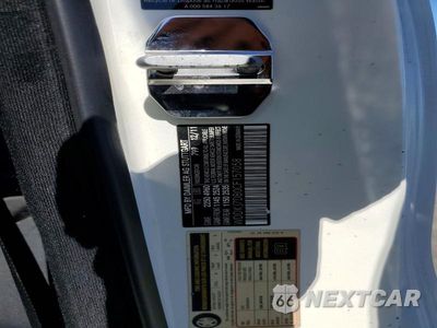 Zdjęcie 12 z 12 samochodu: 2012 MERCEDES-BENZ E 550 VIN:WDDKJ7DB0CF157058 - miniatura