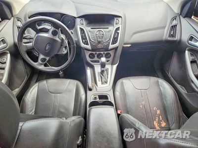 Zdjęcie 8 z 12 samochodu: 2013 FORD FOCUS SE VIN:1FADP3F2XDL285386 - miniatura