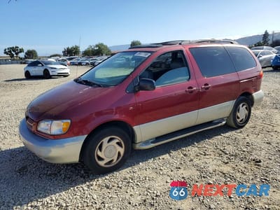 1999 TOYOTA SIENNA XLE 4T3ZF13C3XU125923 - główne zdjęcie licytacji z USA - miniatura