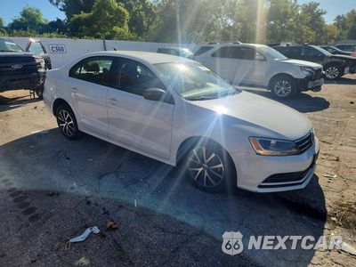 Czwarte zdjęcie samochodu z boku: 2016 VOLKSWAGEN JETTA SE VIN:3VWD67AJ9GM261728 - miniatura
