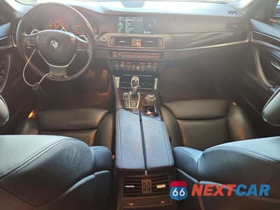 Zdjęcie 8 z 12 samochodu: 2011 BMW 550 XI VIN:WBAFU9C57BC278130 - miniatura