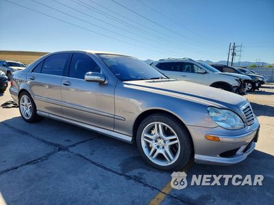 Czwarte zdjęcie samochodu z boku: 2005 MERCEDES-BENZ S 55 AMG VIN:WDBNG74J95A440473 - miniatura