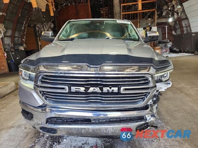 Piąte zdjęcie samochodu w środku: 2022 RAM 1500 LARAMIE VIN:1C6SRFJT6NN163344 - miniatura