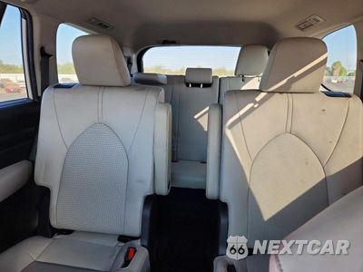 Zdjęcie 10 z 14 samochodu: 2025 TOYOTA GRAND HIGHLANDER XLE VIN:5TDAAAA52SS020915 - miniatura