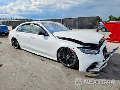 Czwarte zdjęcie samochodu z boku: 2025 MERCEDES-BENZ S 580 4MATIC VIN:W1K6G7GB8SA314102 - miniatura