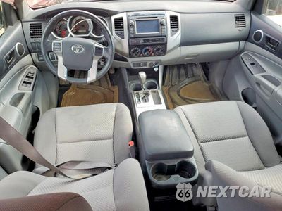 Zdjęcie 8 z 12 samochodu: 2013 TOYOTA TACOMA DOUBLE CAB VIN:5TFJX4GN1DX016648 - miniatura