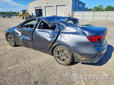 Drugie zdjęcie samochodu z przodu: 2023 KIA FORTE LXS VIN:3KPF24AD1PE692980 - miniatura