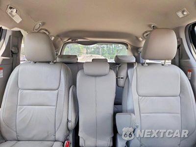 Zdjęcie 10 z 13 samochodu: 2015 TOYOTA SIENNA XLE 8-PASSENGER VIN:5TDYK3DC1FS641490 - miniatura