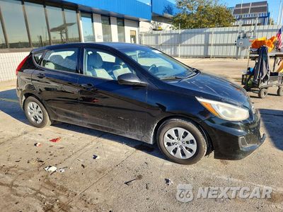 Czwarte zdjęcie samochodu z boku: 2017 HYUNDAI ACCENT SE VIN:KMHCT5AE7HU324977 - miniatura