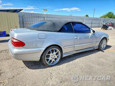 Trzecie zdjęcie samochodu z tyłu: 2000 MERCEDES-BENZ CLK 430 VIN:WDBLK70G1YT028184 - miniatura