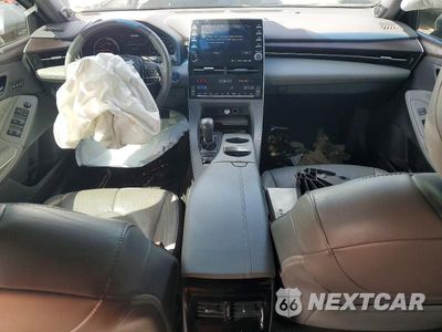 Zdjęcie 8 z 12 samochodu: 2019 TOYOTA AVALON HYBRID LIMITED VIN:4T1B21FB6KU006152 - miniatura