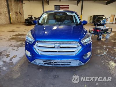 Piąte zdjęcie samochodu w środku: 2019 FORD ESCAPE SE VIN:1FMCU0GD4KUC09694 - miniatura