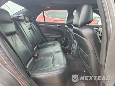 Zdjęcie 10 z 12 samochodu: 2011 CHRYSLER 300 LIMITED VIN:2C3CA5CG2BH549492 - miniatura