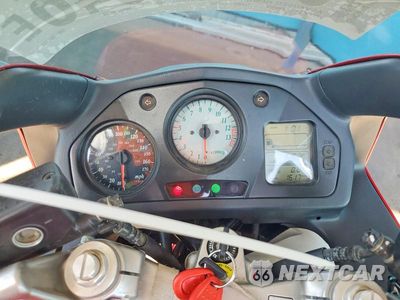 Zdjęcie 7 z 9 samochodu: 1998 HONDA VFR800 F1 VIN:JH2RC4618WM000133 - miniatura