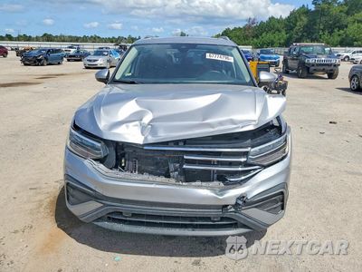 Piąte zdjęcie samochodu w środku: 2022 VOLKSWAGEN TIGUAN SE VIN:3VV3B7AX9NM075507 - miniatura