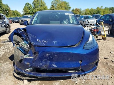 Piąte zdjęcie samochodu w środku: 2023 TESLA MODEL Y VIN:7SAYGDEE5PF767335 - miniatura