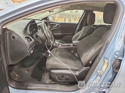Zdjęcie 7 z 13 samochodu: 2015 CHRYSLER 200 LIMITED VIN:1C3CCCAB2FN680943 - miniatura