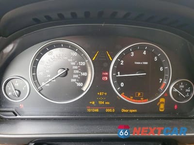 Zdjęcie 9 z 13 samochodu: 2011 BMW 5ER I VIN:WBAFR1C59BC260425 - miniatura