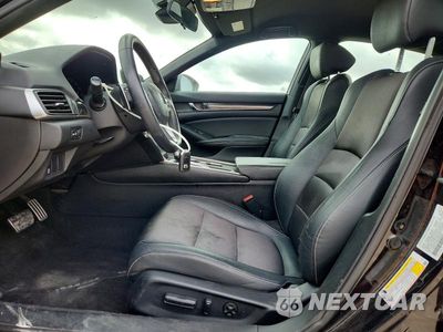 Zdjęcie 7 z 12 samochodu: 2019 HONDA ACCORD SPORT VIN:1HGCV1F35KA024749 - miniatura