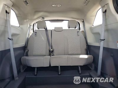 Zdjęcie 10 z 14 samochodu: 2022 TOYOTA SIENNA LE VIN:5TDKSKFC5NS071067 - miniatura