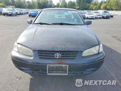 Piąte zdjęcie samochodu w środku: 1997 TOYOTA CAMRY CE VIN:4T1BG22KXVU120740 - miniatura