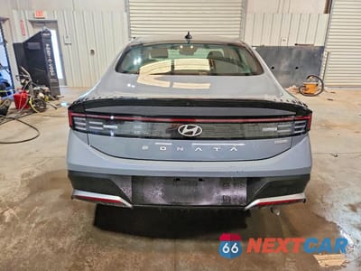 Zdjęcie 6 z 12 samochodu: 2026 HYUNDAI SONATA HYBRID BLUE VIN:KMHL24JJ3TA147512 - miniatura