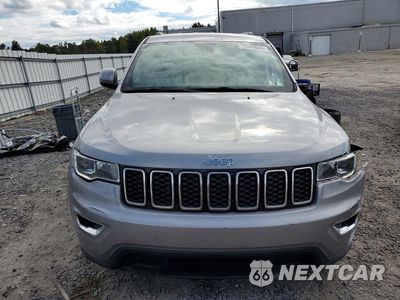 Piąte zdjęcie samochodu w środku: 2019 JEEP GRAND CHEROKEE LAREDO VIN:1C4RJFAG2KC648136 - miniatura