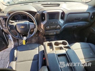Zdjęcie 8 z 12 samochodu: 2022 CHEVROLET SILVERADO K1500 VIN:1GCRDAEK9NZ509468 - miniatura