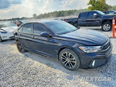 Czwarte zdjęcie samochodu z boku: 2023 VOLKSWAGEN JETTA SPORT VIN:3VWAM7BU5PM011131 - miniatura