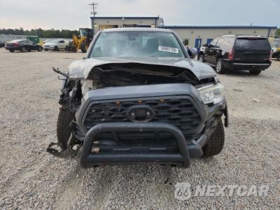 Piąte zdjęcie samochodu w środku: 2020 TOYOTA TACOMA SR5 V6 VIN:3TMAZ5CN0LM130974 - miniatura