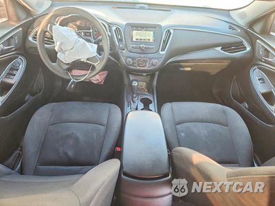 Zdjęcie 8 z 12 samochodu: 2018 CHEVROLET MALIBU LS VIN:1G1ZB5ST7JF256939 - miniatura