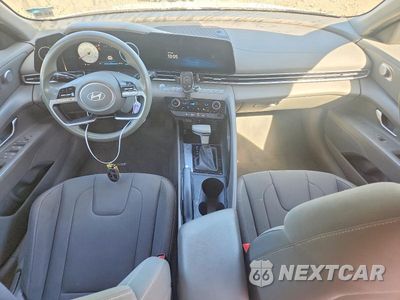 Zdjęcie 8 z 12 samochodu: 2024 HYUNDAI ELANTRA SEL VIN:KMHLM4DG0RU654322 - miniatura